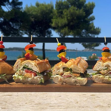 Seesea Hotel Vodice Exterior foto